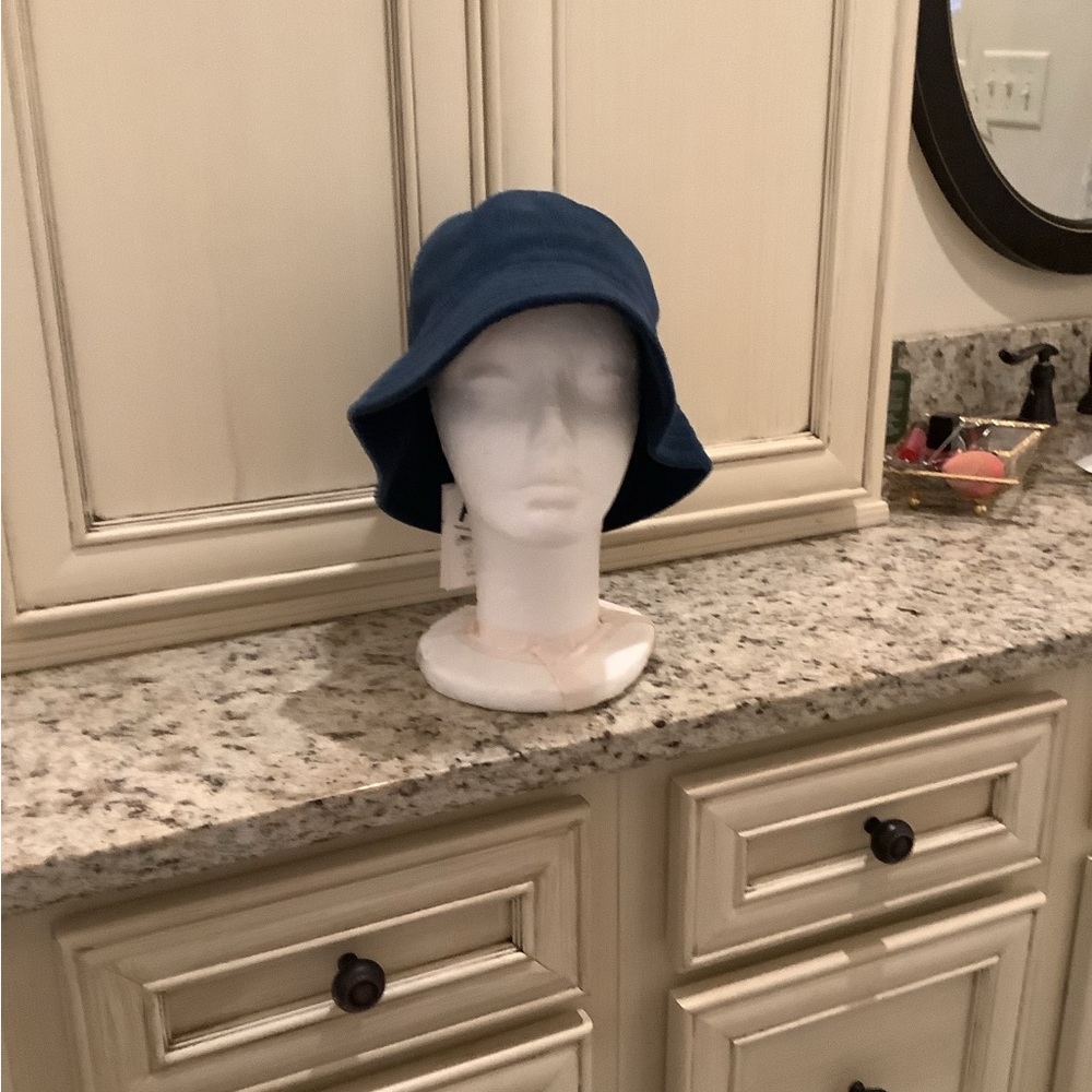 Brixton Navy Rain Hat NWT